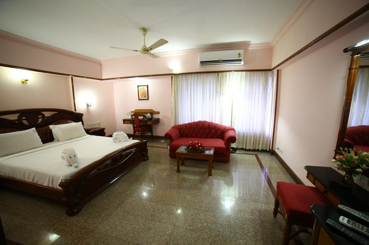 Mayura Residency Guruvāyūr Стая снимка